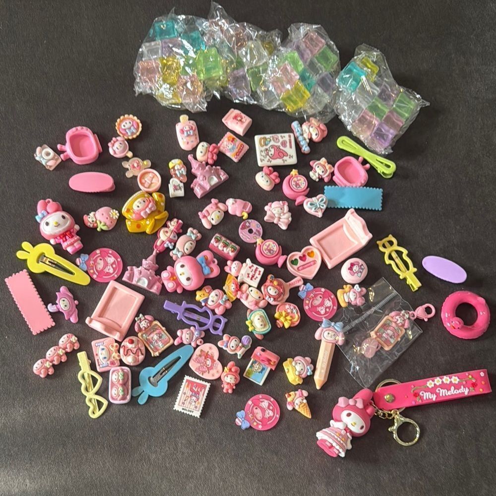 Hello Kitty and Friends Assorted Toy Collection Pack Charms Key Rings Hair Clips